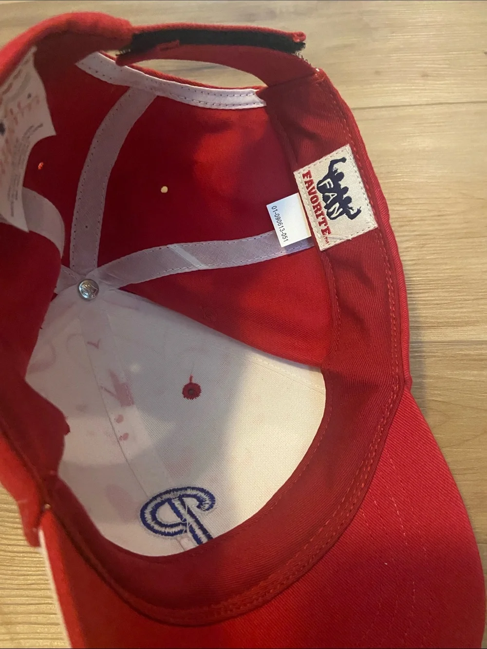 Philadelphia Phillies Pink & Red Heart Print Baseball Cap little Girls